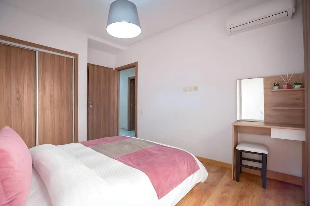 Daire Spacious 2 Bedroom Flat With Wi-Fi, Pool And Parking Marakeş